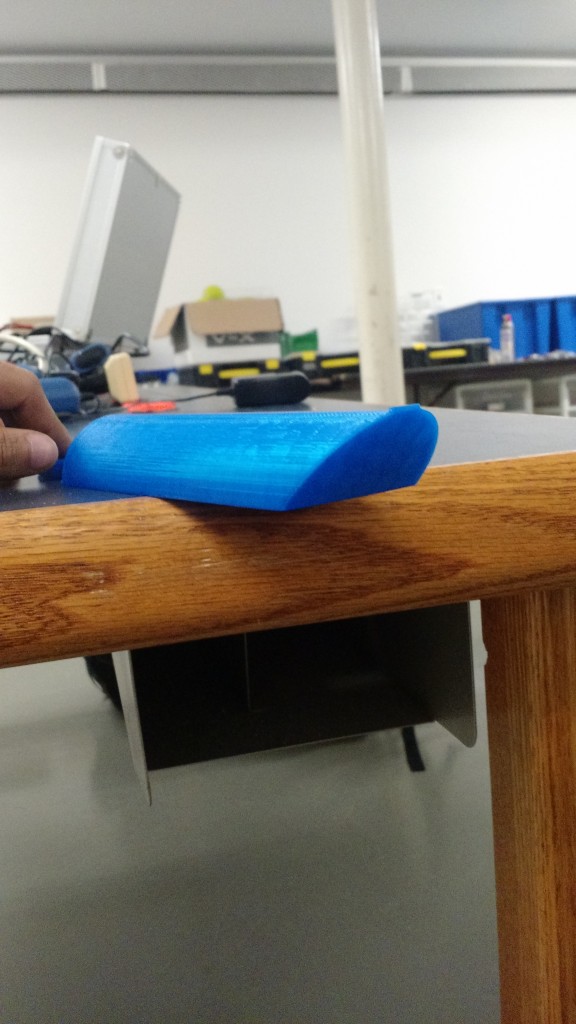 3d headphone stand front